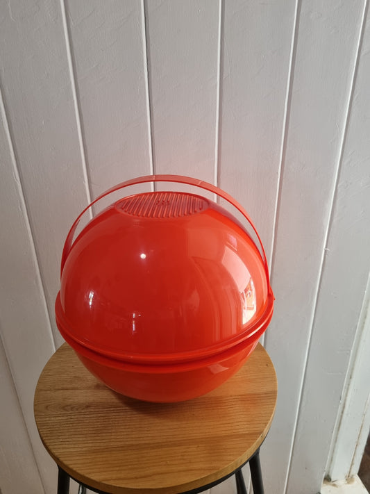 Retro orange italian picnic set