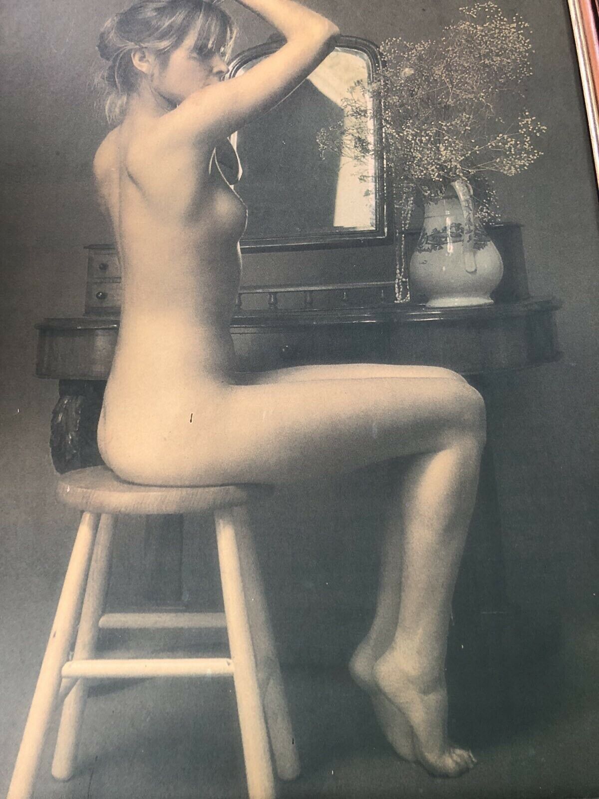Nude Vintage Print Girl Lady