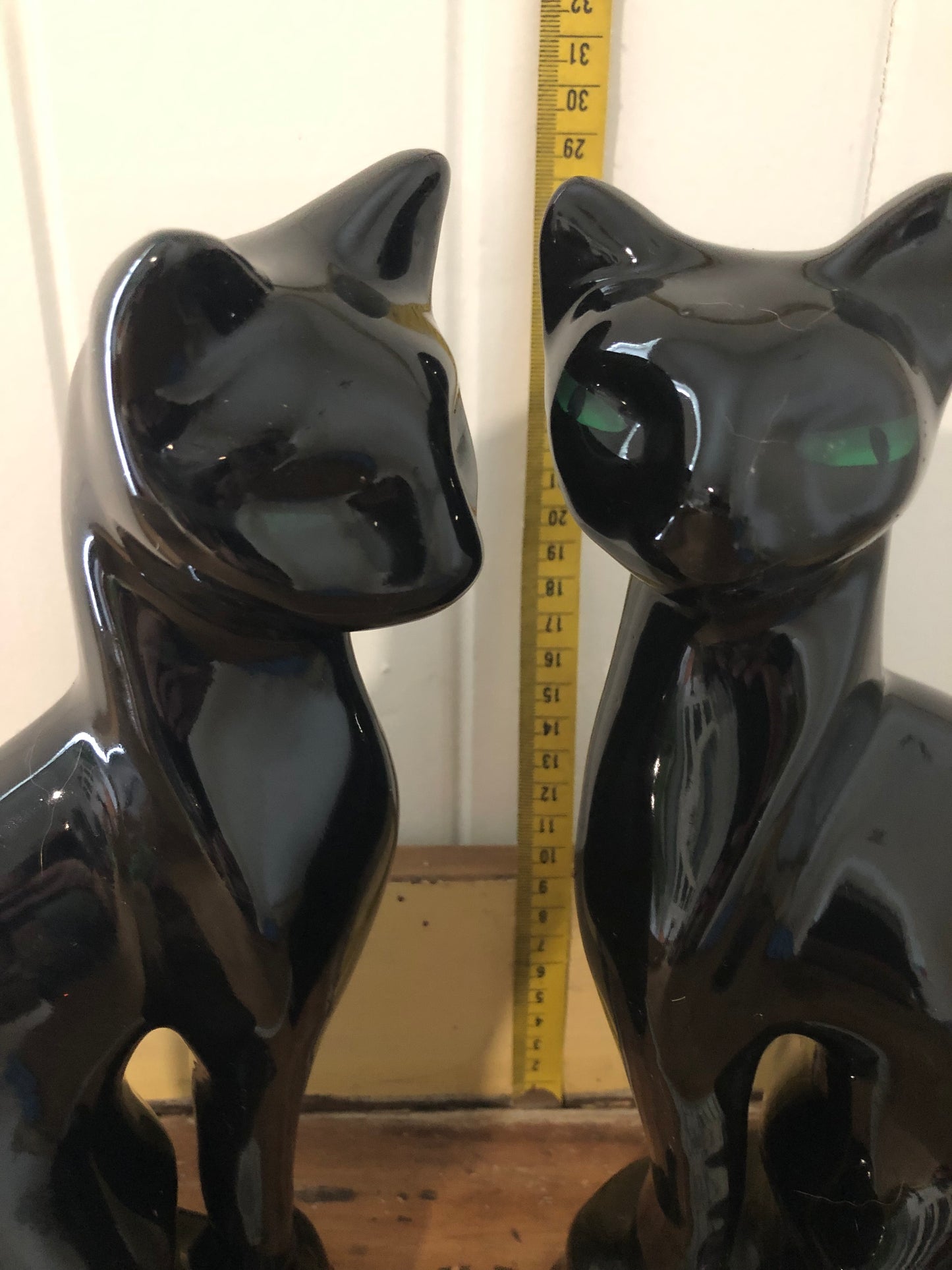 Cat figurines. Pair. Black