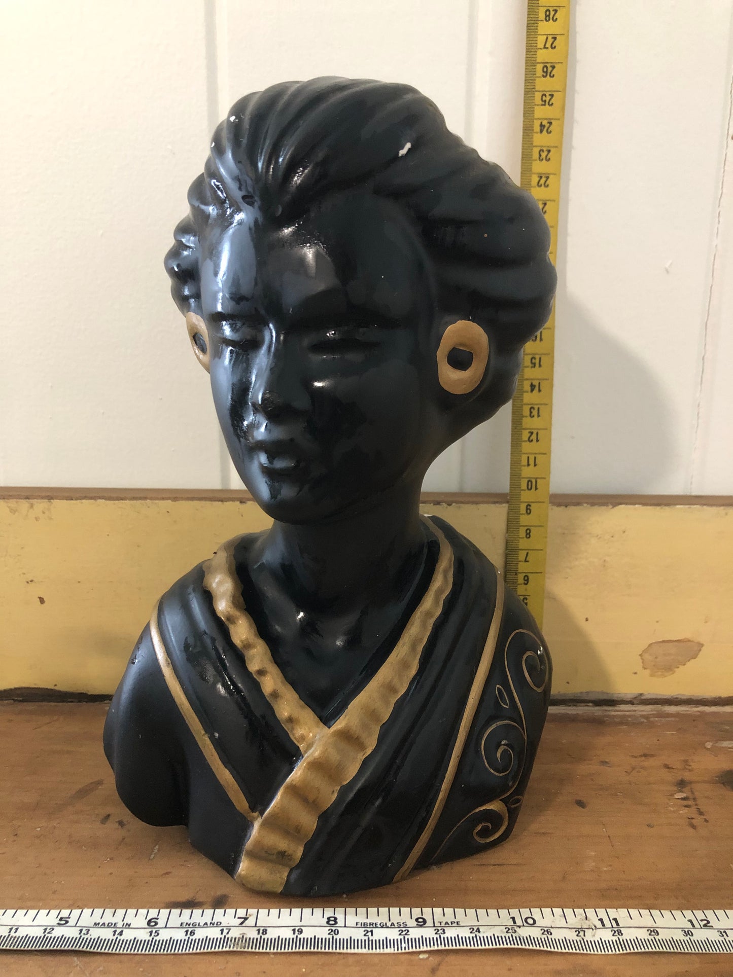 Italian made Asian head figurine. Black