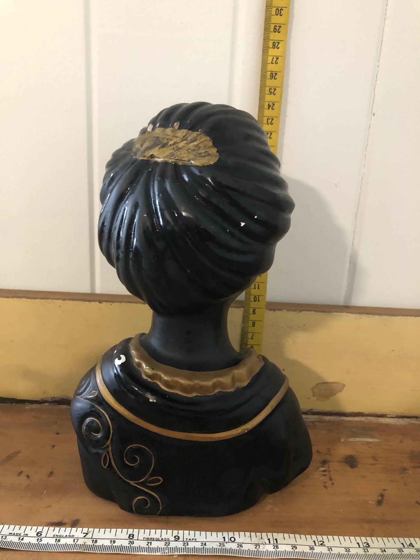 Italian made Asian head figurine. Black