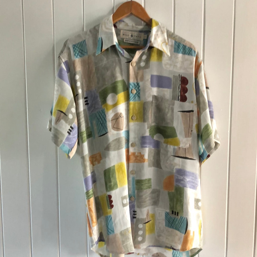 Men’s 90’s party shirt Large