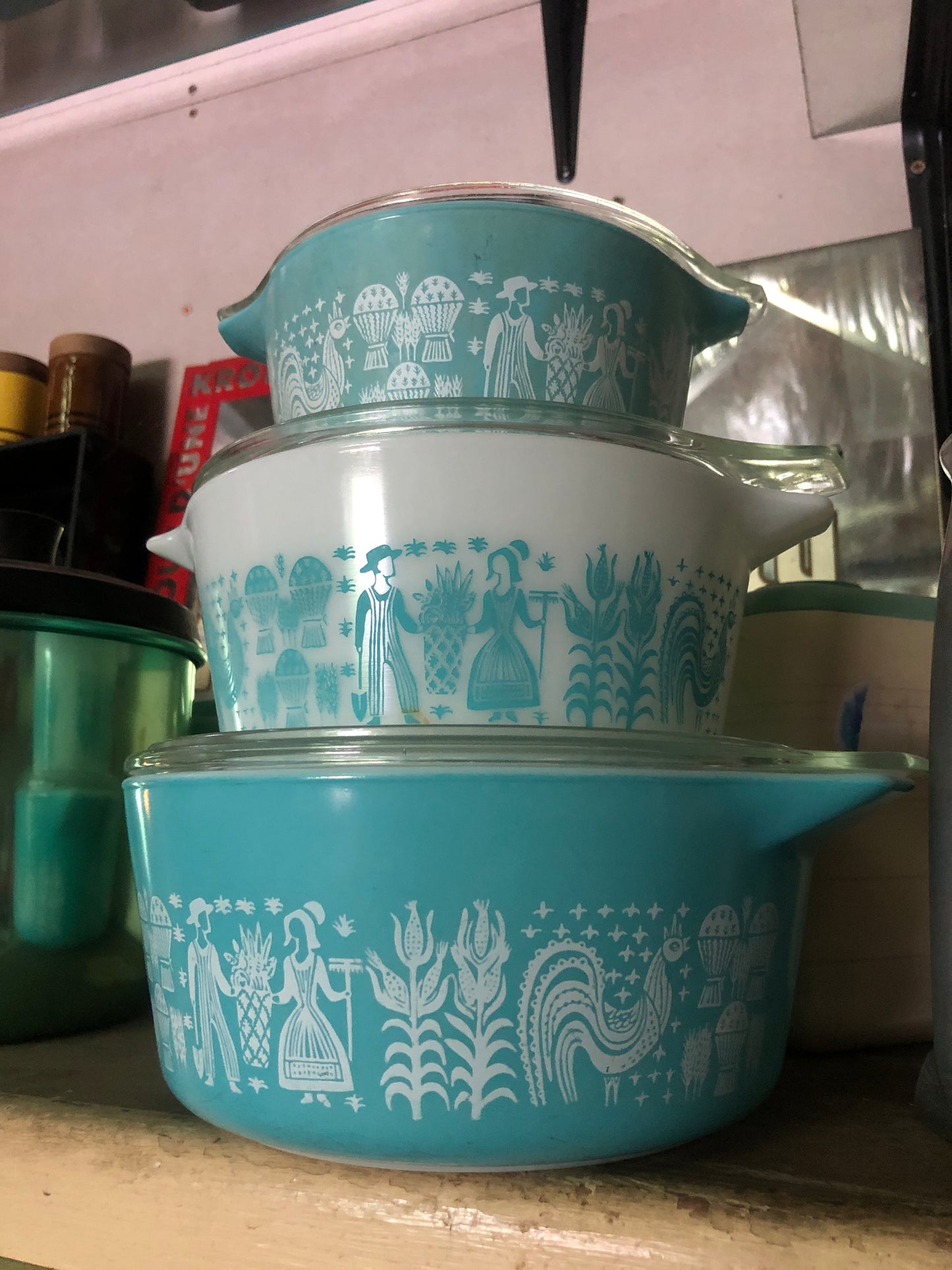 Pyrex kitchen folk